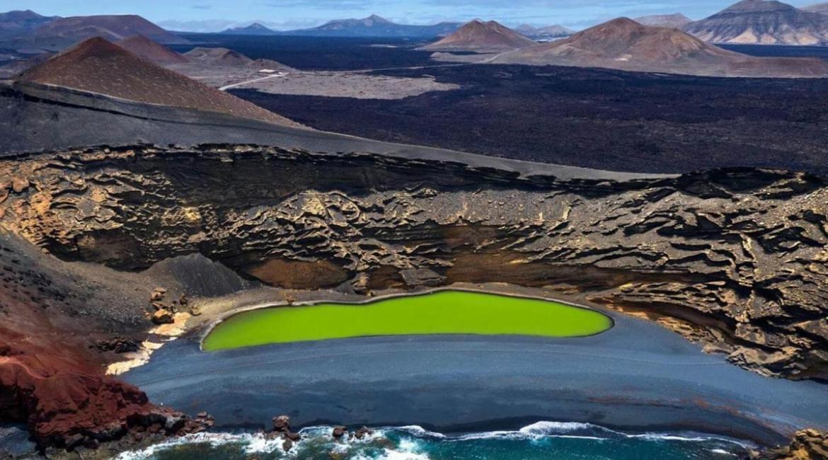Lanzarote Casa Volcanica-Anclada Sobre La Lava Del Volcan Montana Blanca Exteriér fotografie